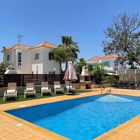 Maeva וילה איה נאפה